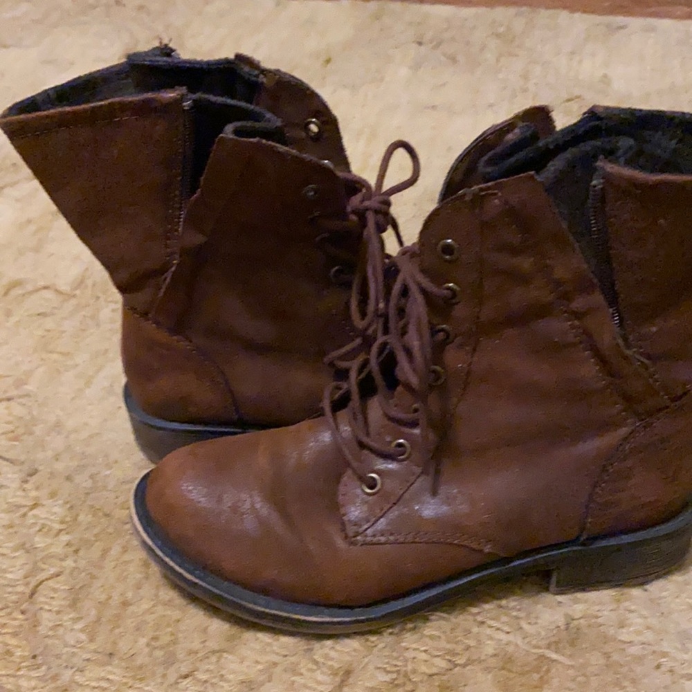 Brown boots
